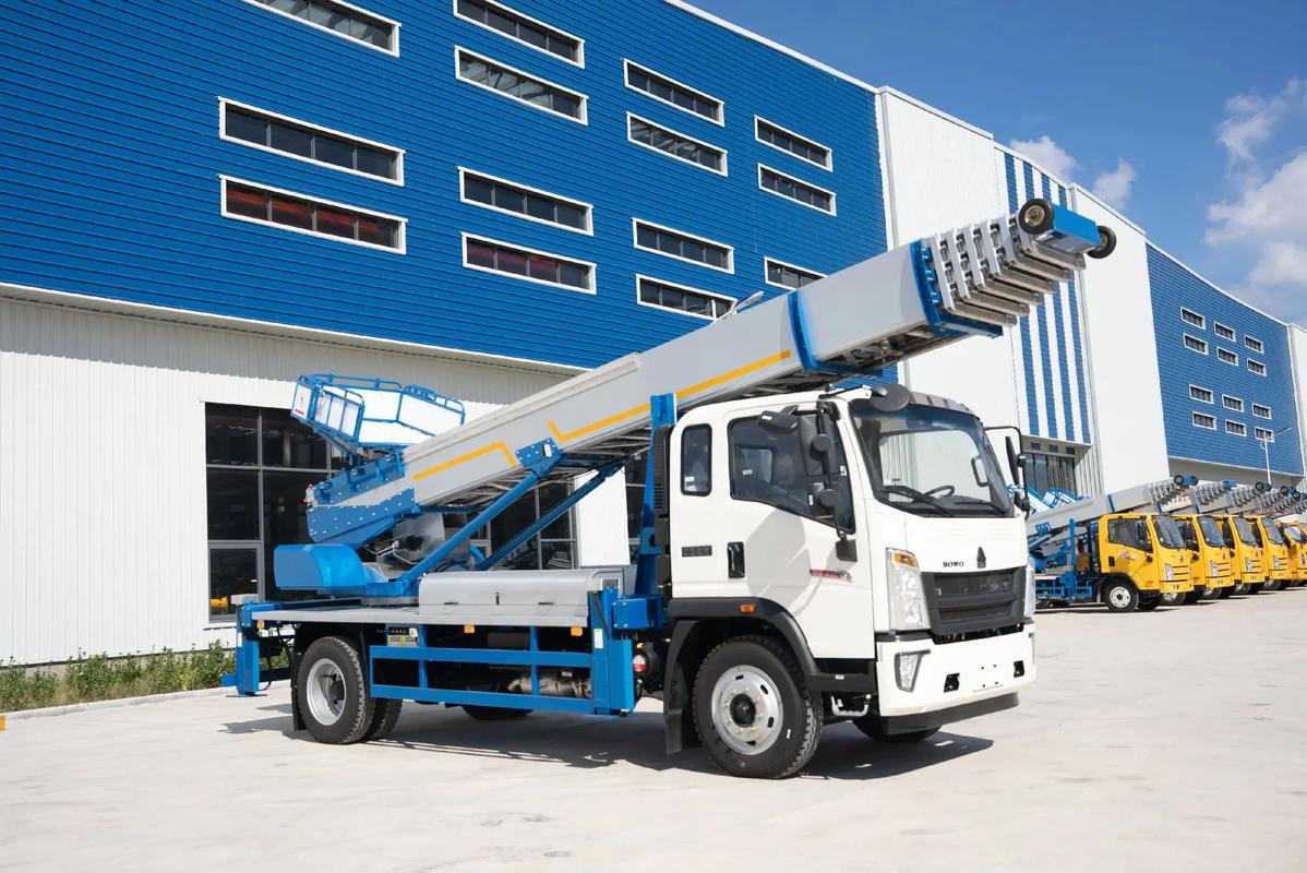 宁波鄞州出租云梯车高空作业车 建筑垃圾搬运